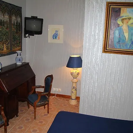 Du Domaine Dutilleul Hotel Lisle-sur-Tarn